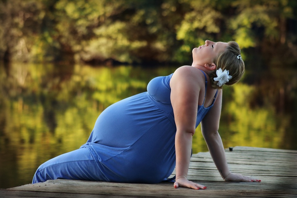 10 Easy Pregnancy Exercises And Workout Routine For Every Women