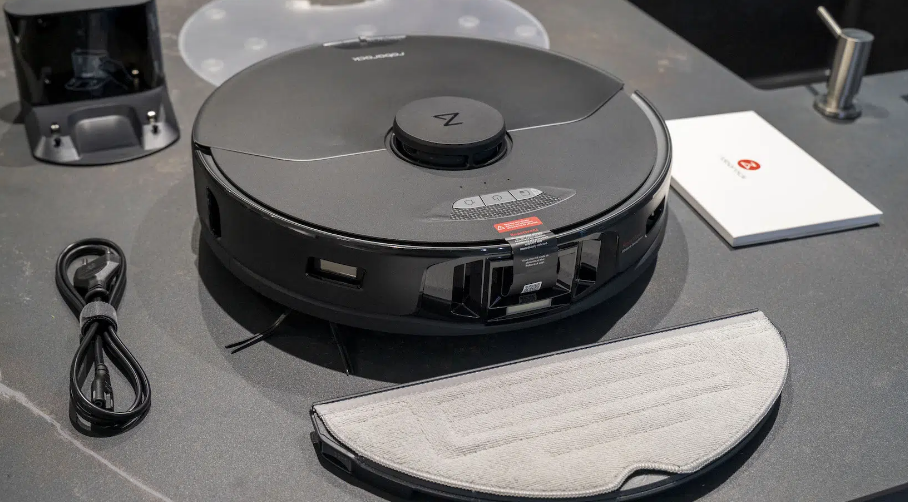 Review of the Roborock S7 MaxV robot vacuum cleaner