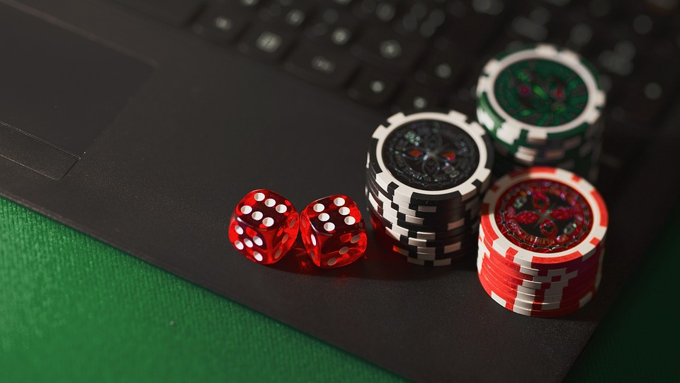 Key Online Poker Strategies To Help You Win
