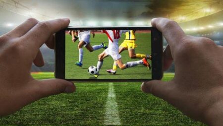 How to watch football matches for free on your mobile phone